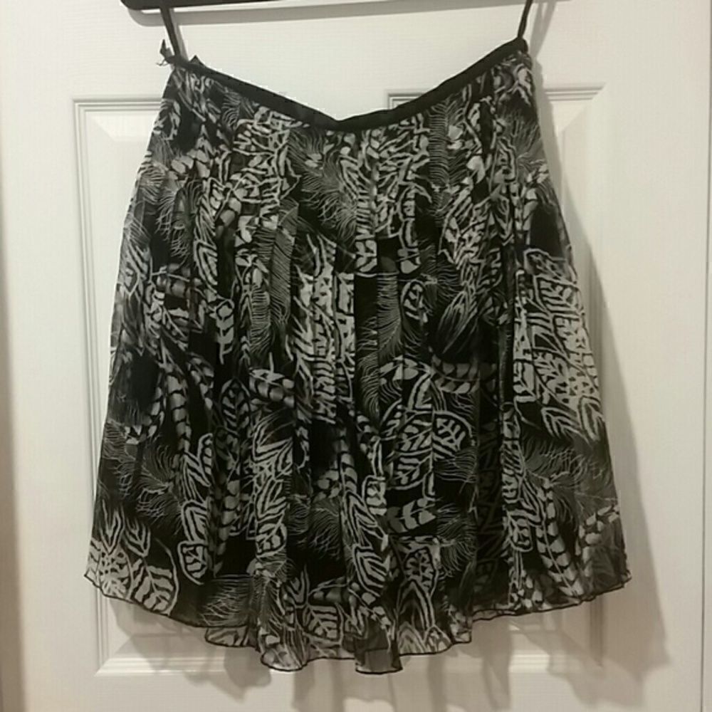 𝅺wd NY SILK REPEAT PLEAT FLOWY LINED SKIRT